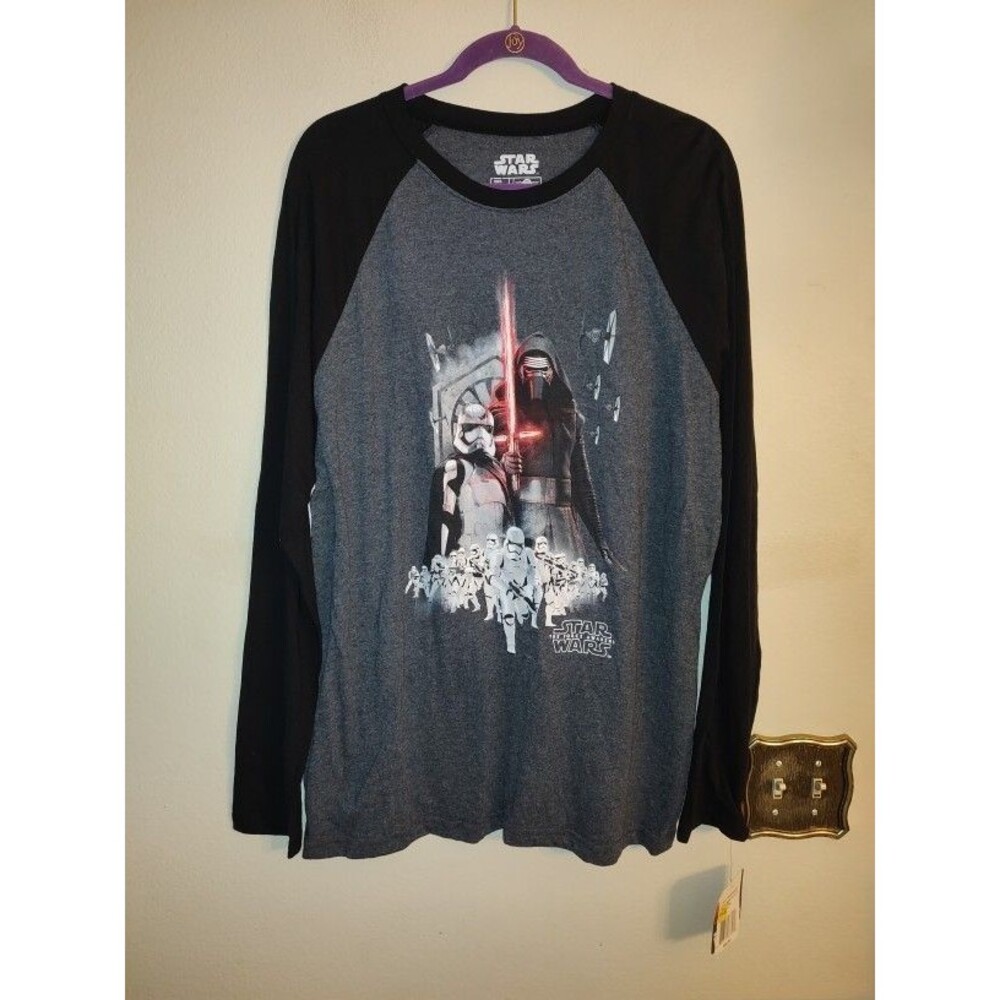 New with tag Men's Star Wars The Force Awakens Kylo Ren Black Gray Top Size XL